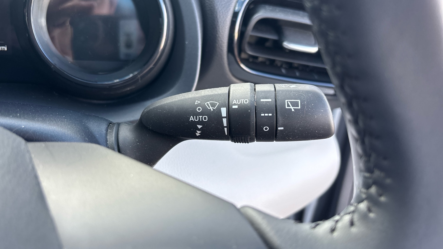 Used Toyota Yaris 2023 for sale - 76028070: Photo 35