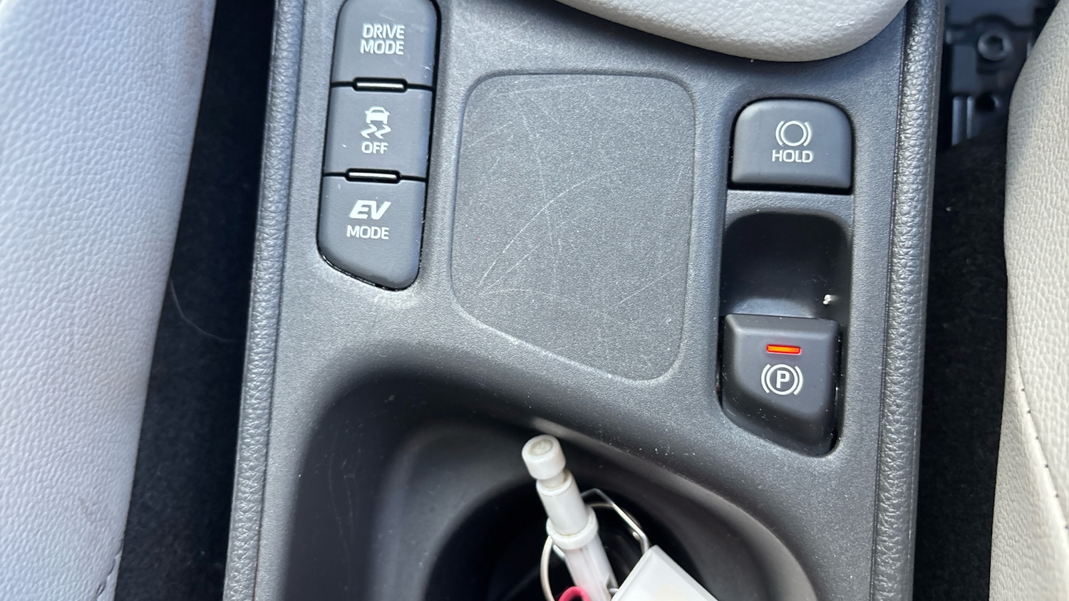 Used Toyota Yaris 2023 for sale - 76028070: Photo 40