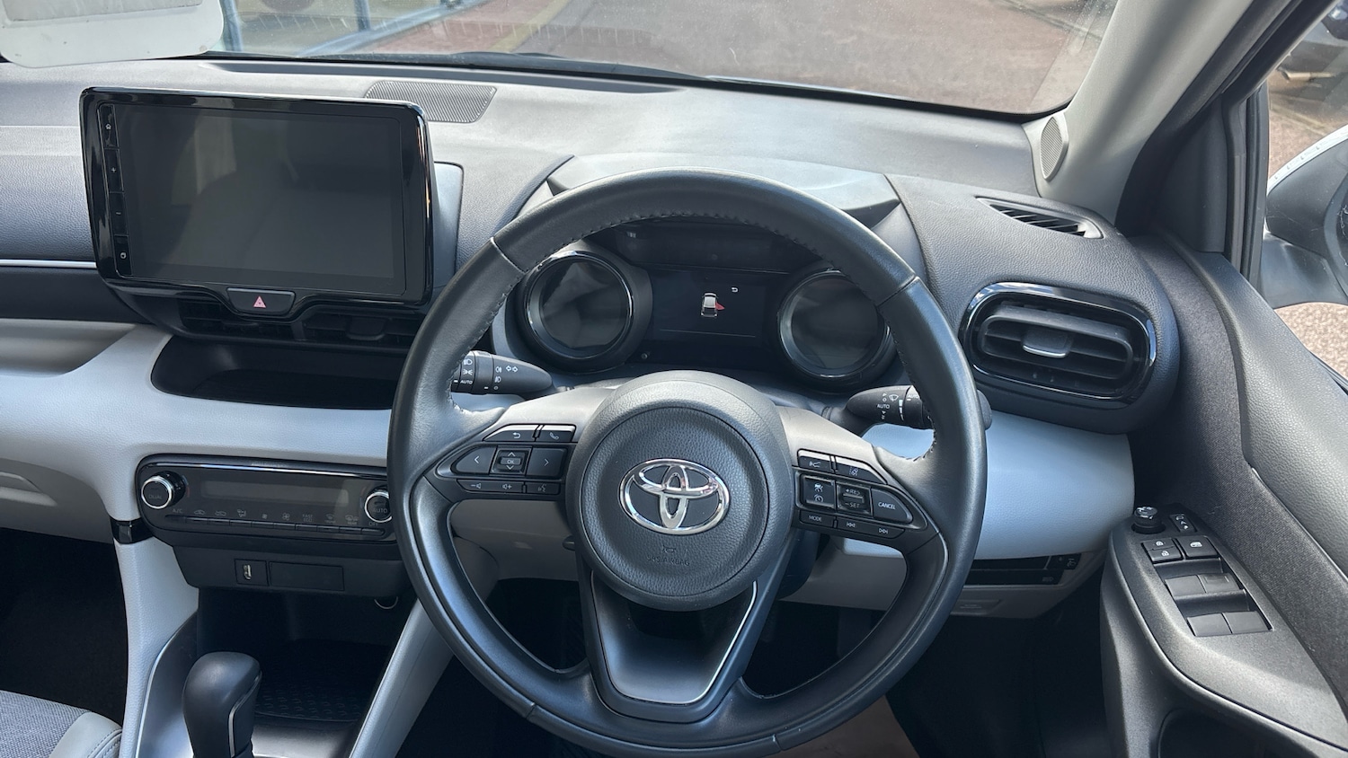 Used Toyota Yaris 2023 for sale - 76028070: Photo 6