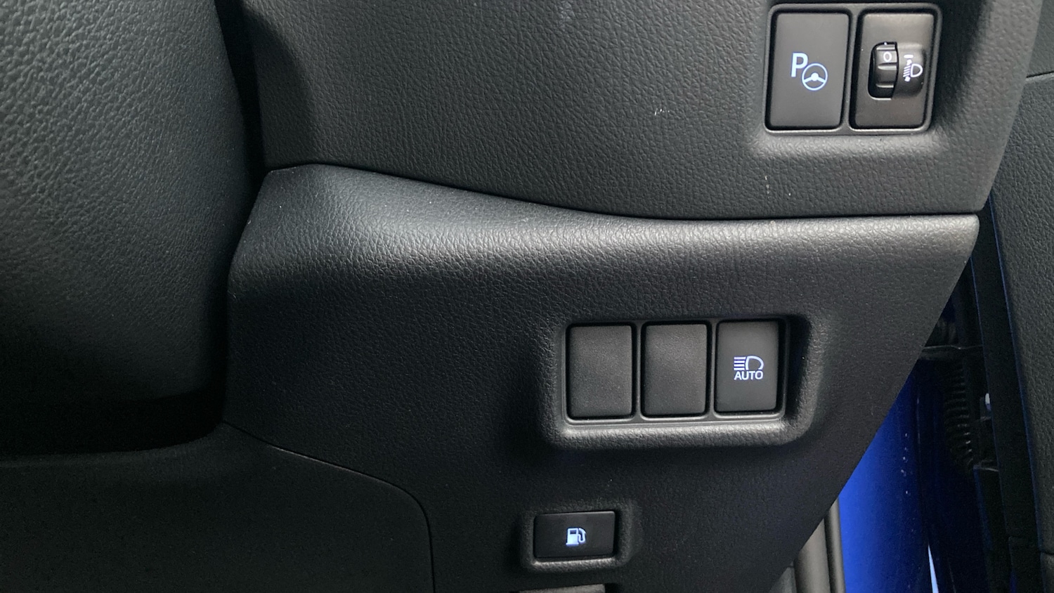 Used Toyota C-HR 2021 for sale - 76426209: Photo 31