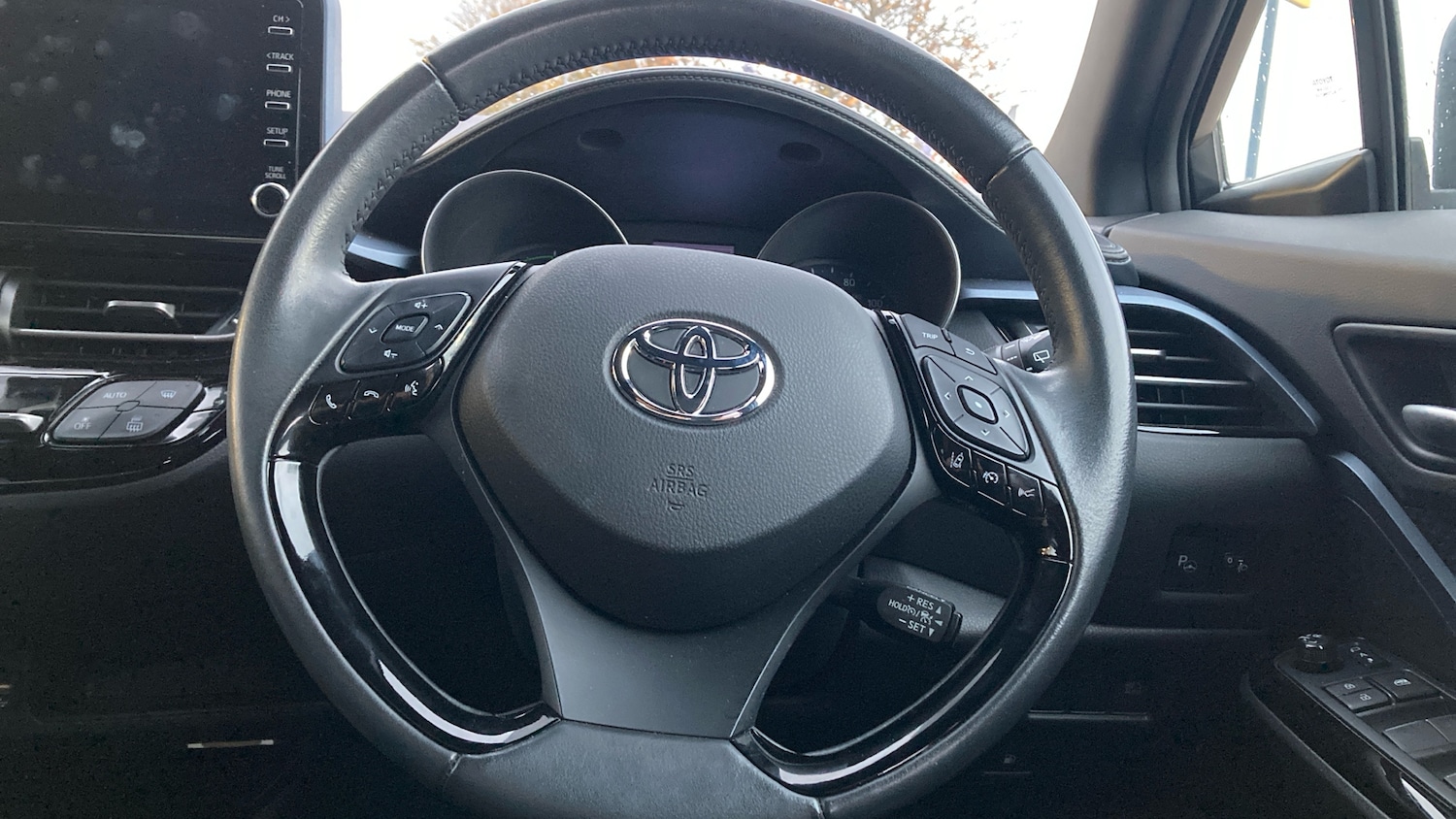 Used Toyota C-HR 2021 for sale - 76426209: Photo 8
