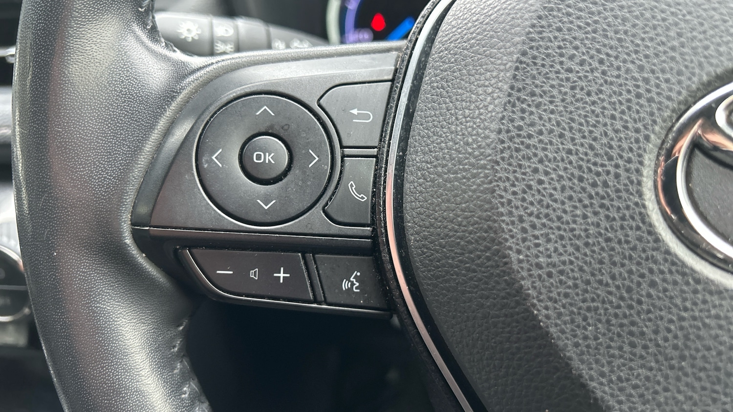 Used Toyota RAV4 2021 for sale - 77641237: Photo 34