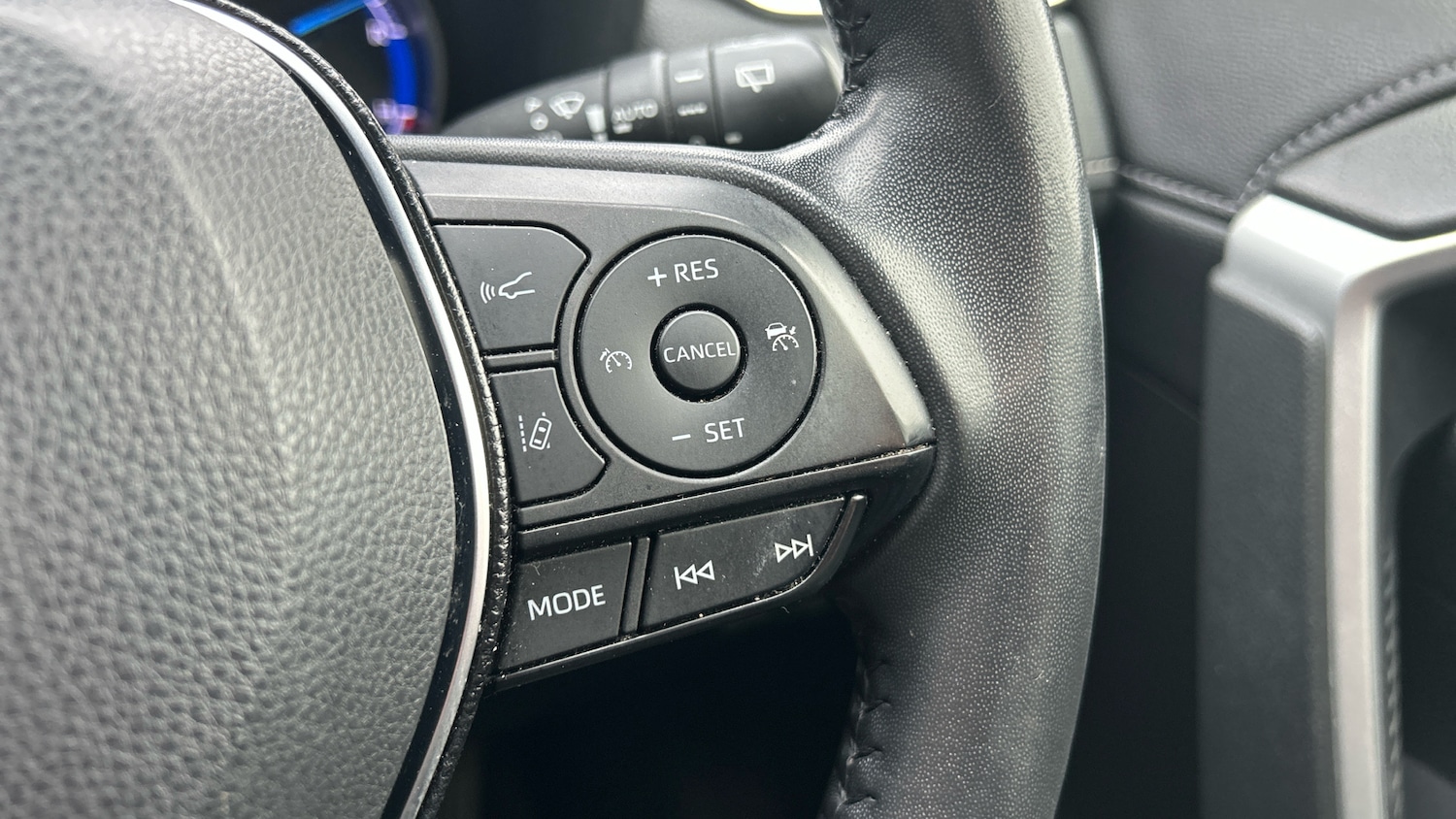 Used Toyota RAV4 2021 for sale - 77641237: Photo 36