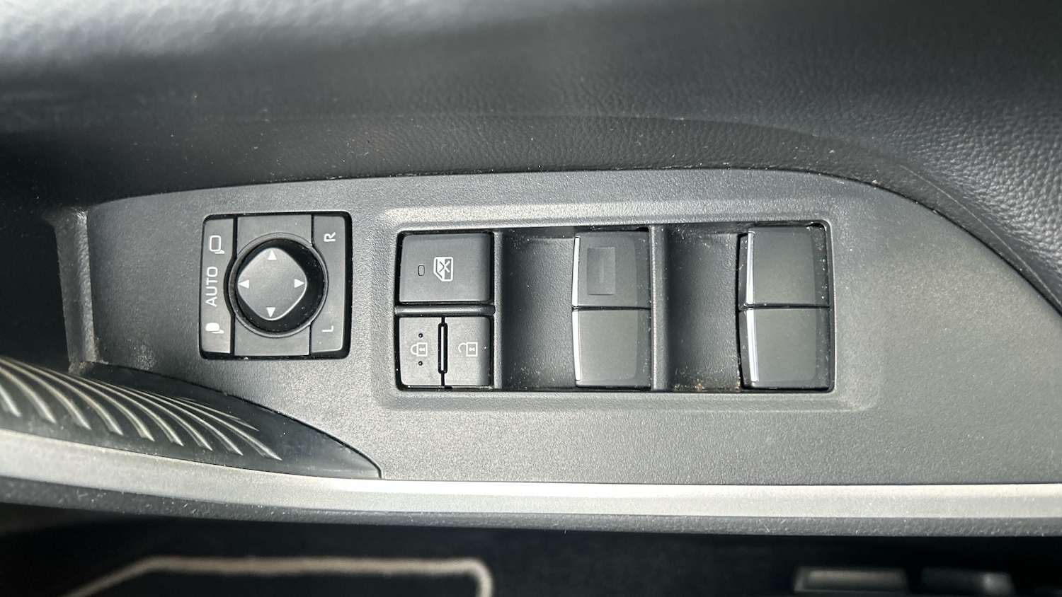 Used Toyota RAV4 2021 for sale - 77641237: Photo 39