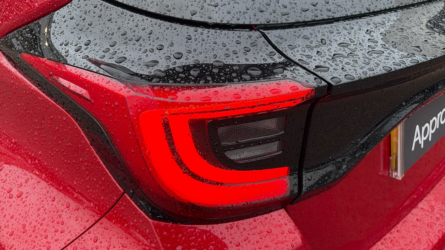 Used Toyota Yaris 2020 for sale - 76945320: Photo 24