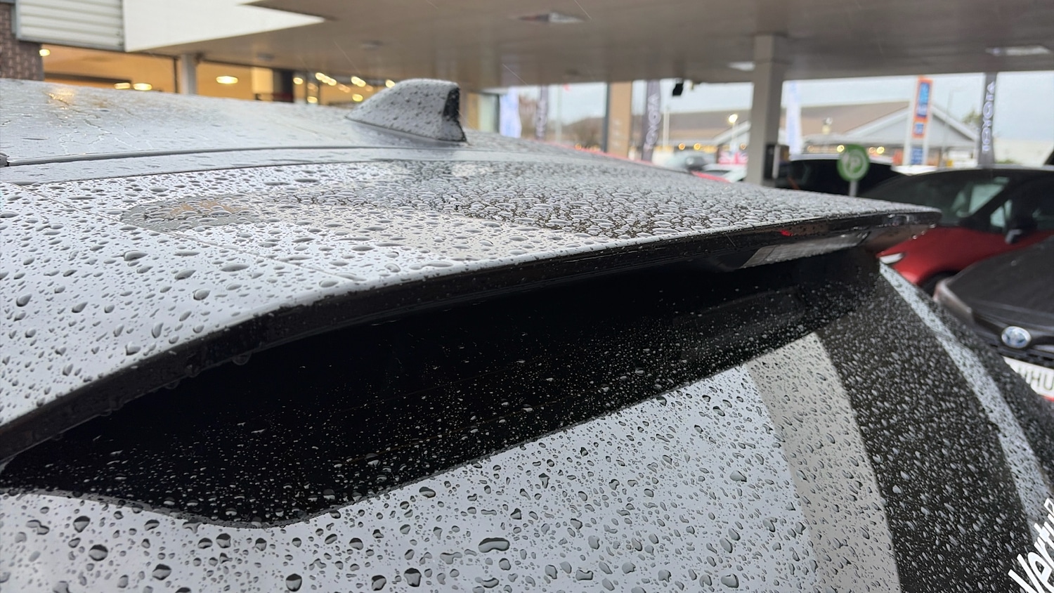 Used Toyota Yaris 2020 for sale - 76945320: Photo 25