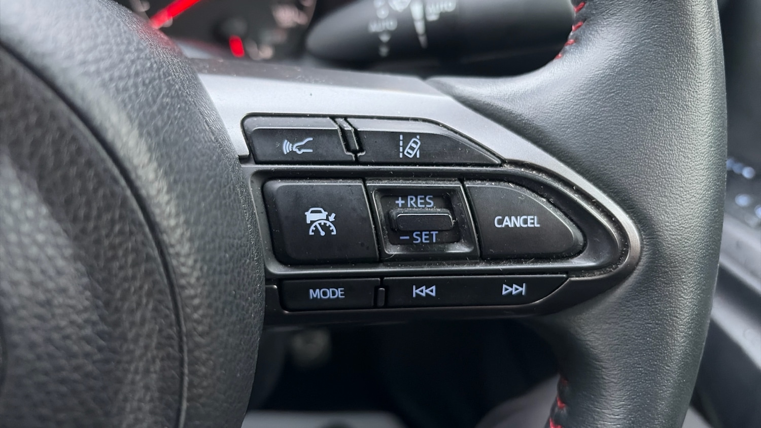 Used Toyota Yaris 2020 for sale - 76945320: Photo 32