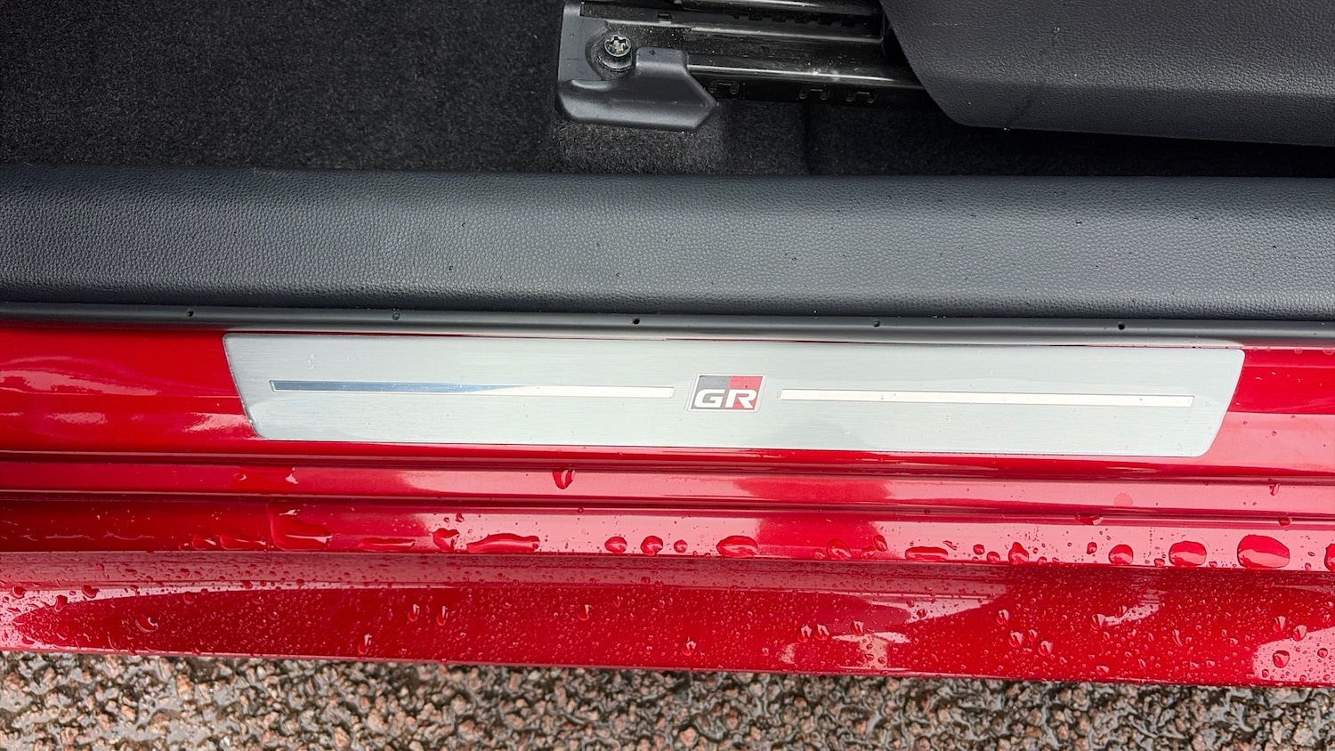 Used Toyota Yaris 2020 for sale - 76945320: Photo 51