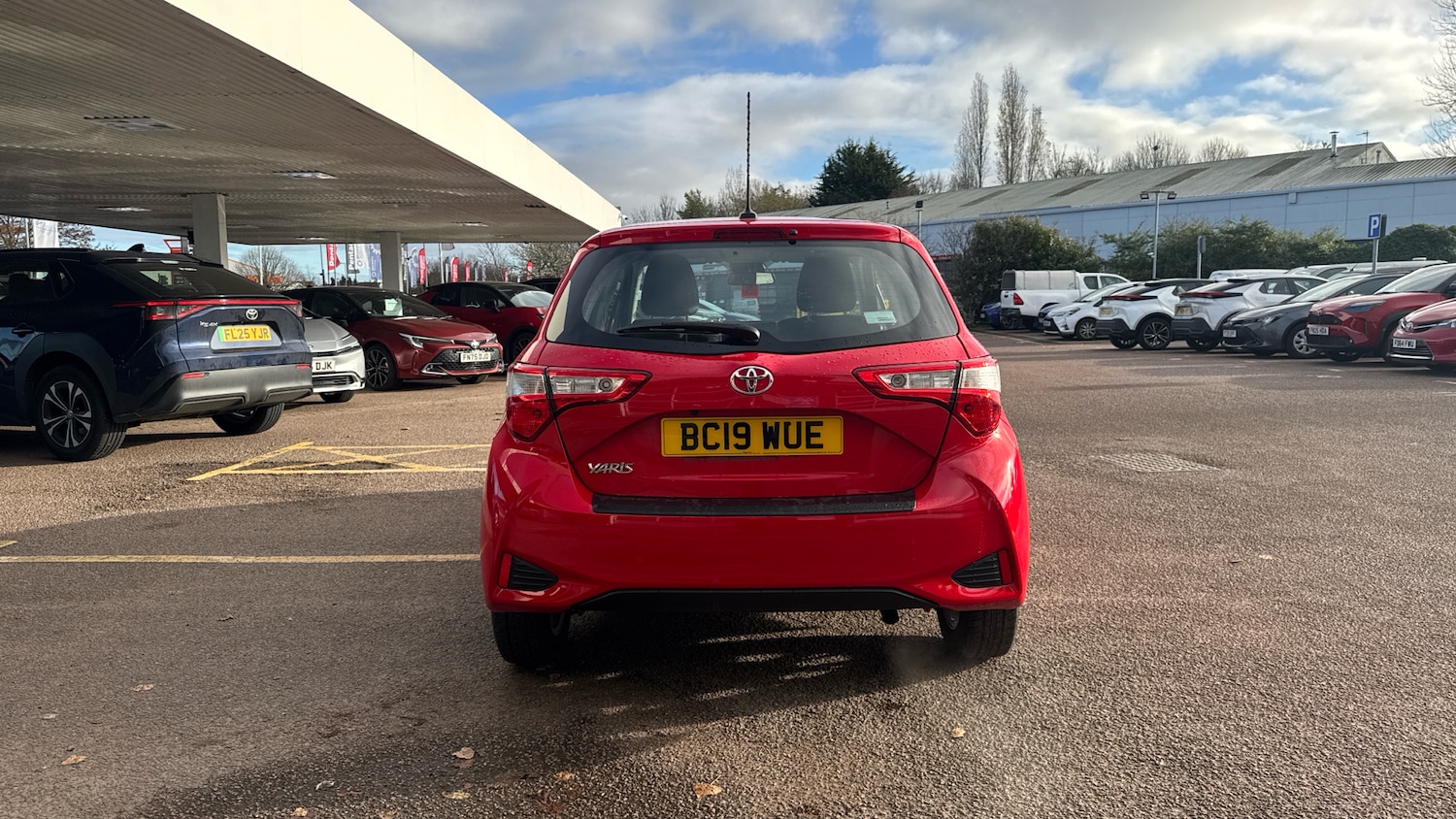 Used Toyota Yaris 2019 for sale - 76640943: Photo 19
