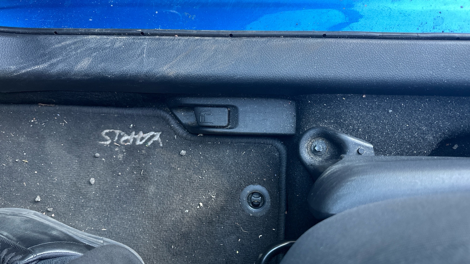 Used Toyota Yaris 2017 for sale - 77975748: Photo 38