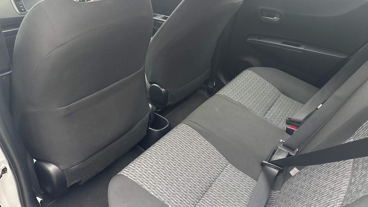 Used Toyota Yaris 2014 for sale - 77023360: Photo 13