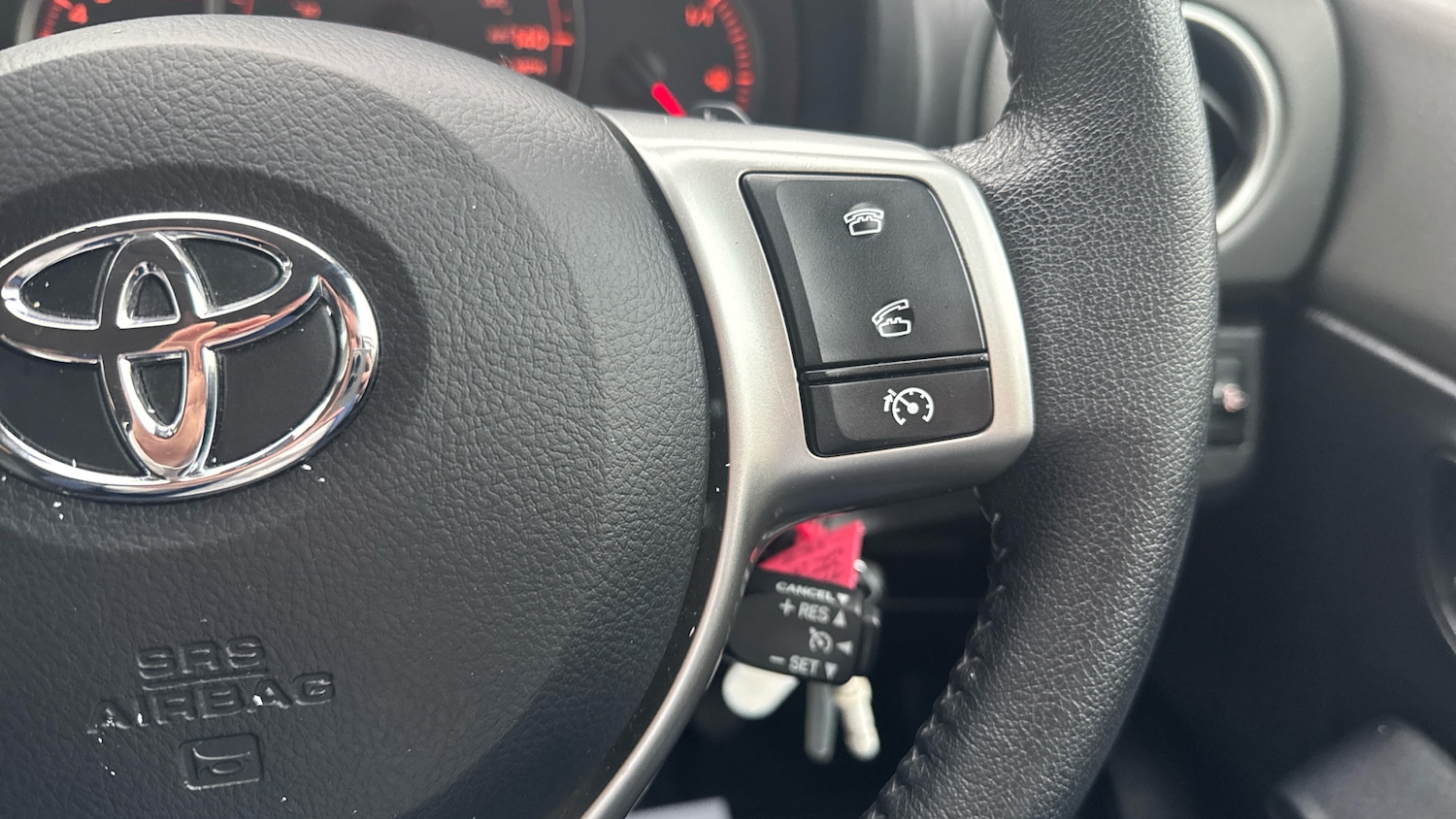 Used Toyota Yaris 2014 for sale - 77023360: Photo 24