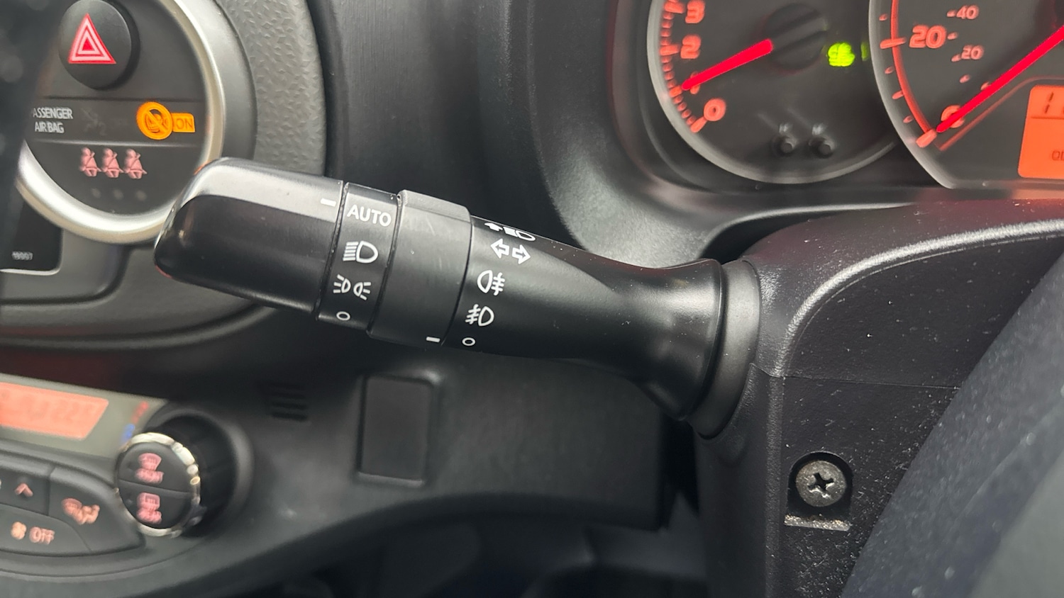 Used Toyota Yaris 2014 for sale - 77023360: Photo 25