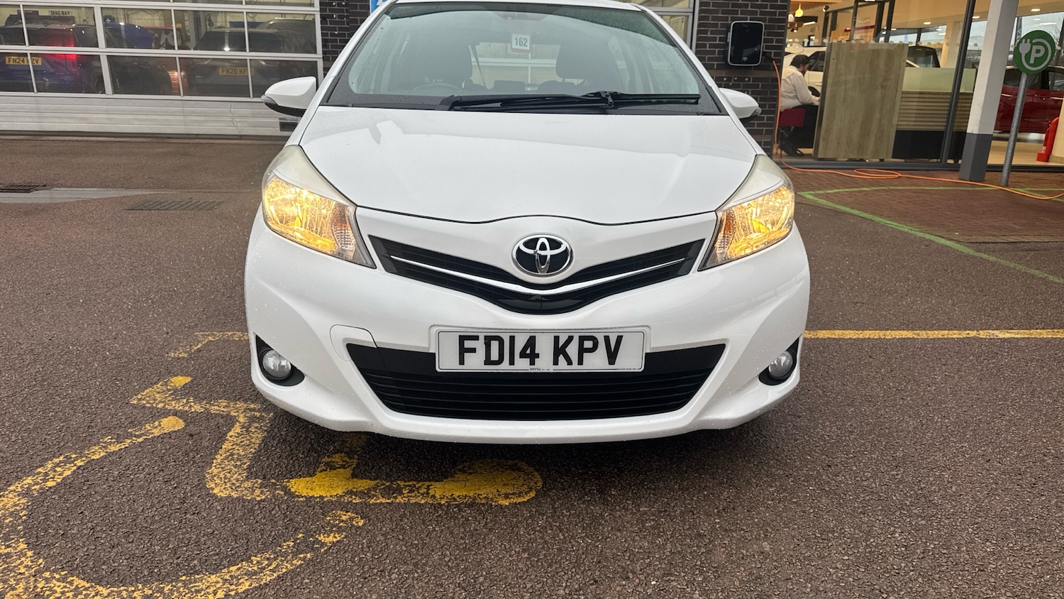 Used Toyota Yaris 2014 for sale - 77023360: Photo 30