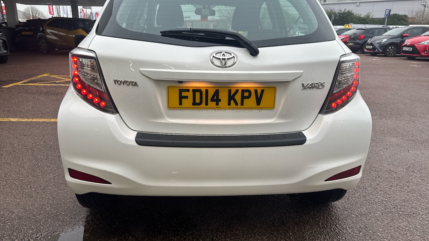 Used Toyota Yaris 2014 for sale - 77023360: Photo 34