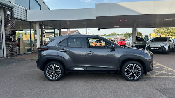 Used Toyota Yaris Cross 2023 for sale - 75545402: Photo 16