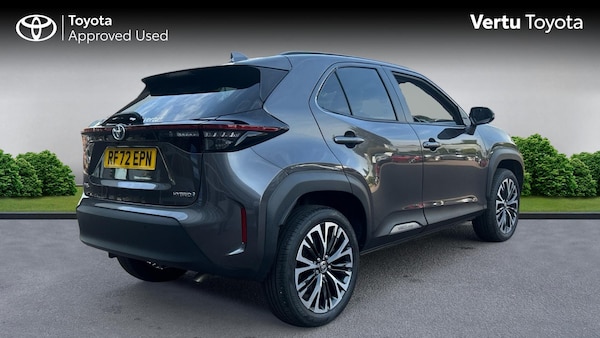 Used Toyota Yaris Cross 2023 for sale - 75545402: Photo 2