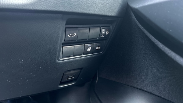 Used Toyota Yaris Cross 2023 for sale - 75545402: Photo 39