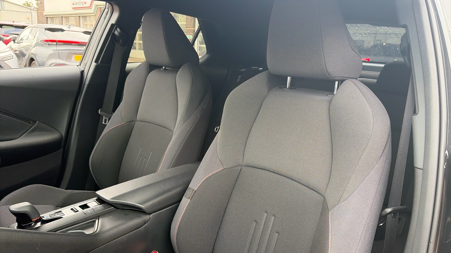 Used Toyota C-HR 2024 for sale - 77715258: Photo 22