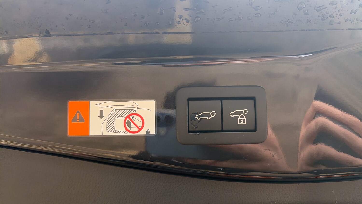 Used Toyota C-HR 2024 for sale - 77715258: Photo 32