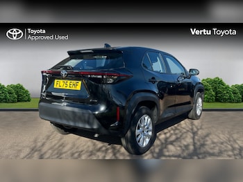 Used Toyota Yaris Cross 2025 for sale - 77968497: Photo