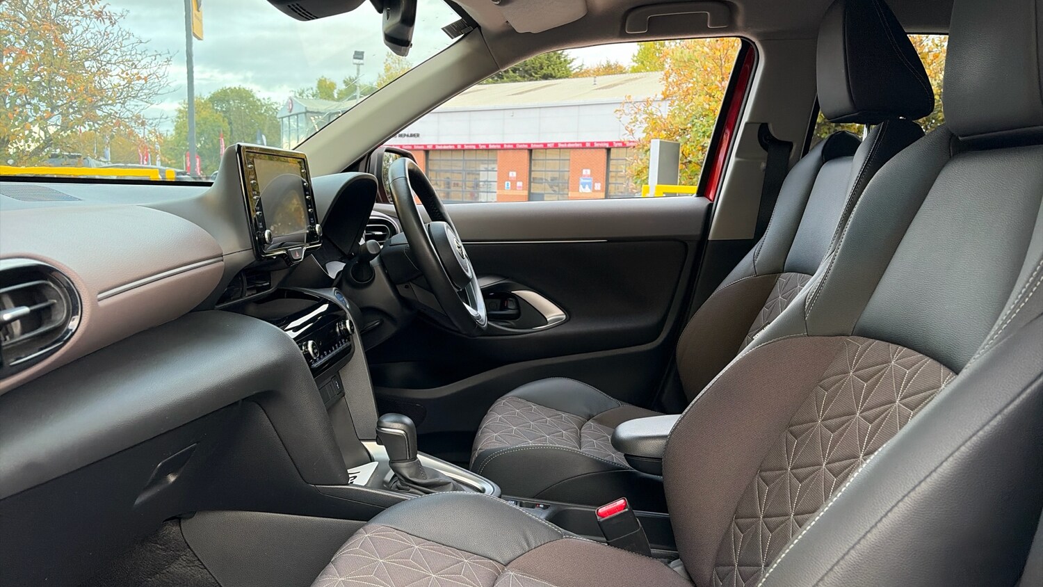 Used Toyota Yaris Cross 2022 for sale - 76198097: Photo 10