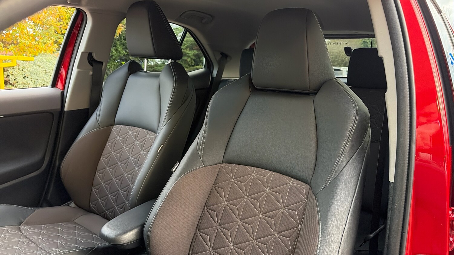 Used Toyota Yaris Cross 2022 for sale - 76198097: Photo 22