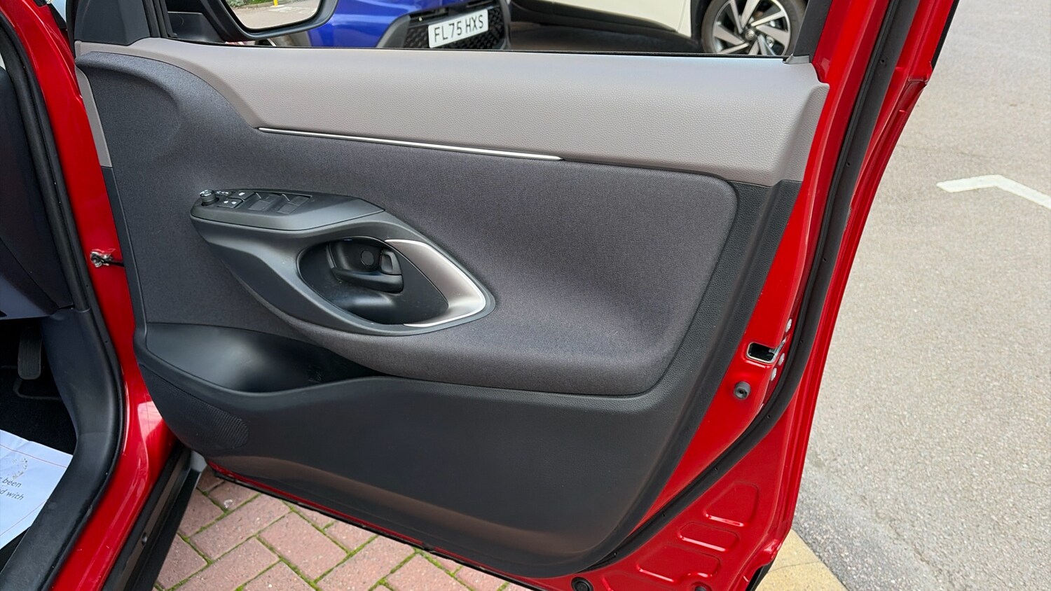 Used Toyota Yaris Cross 2022 for sale - 76198097: Photo 44