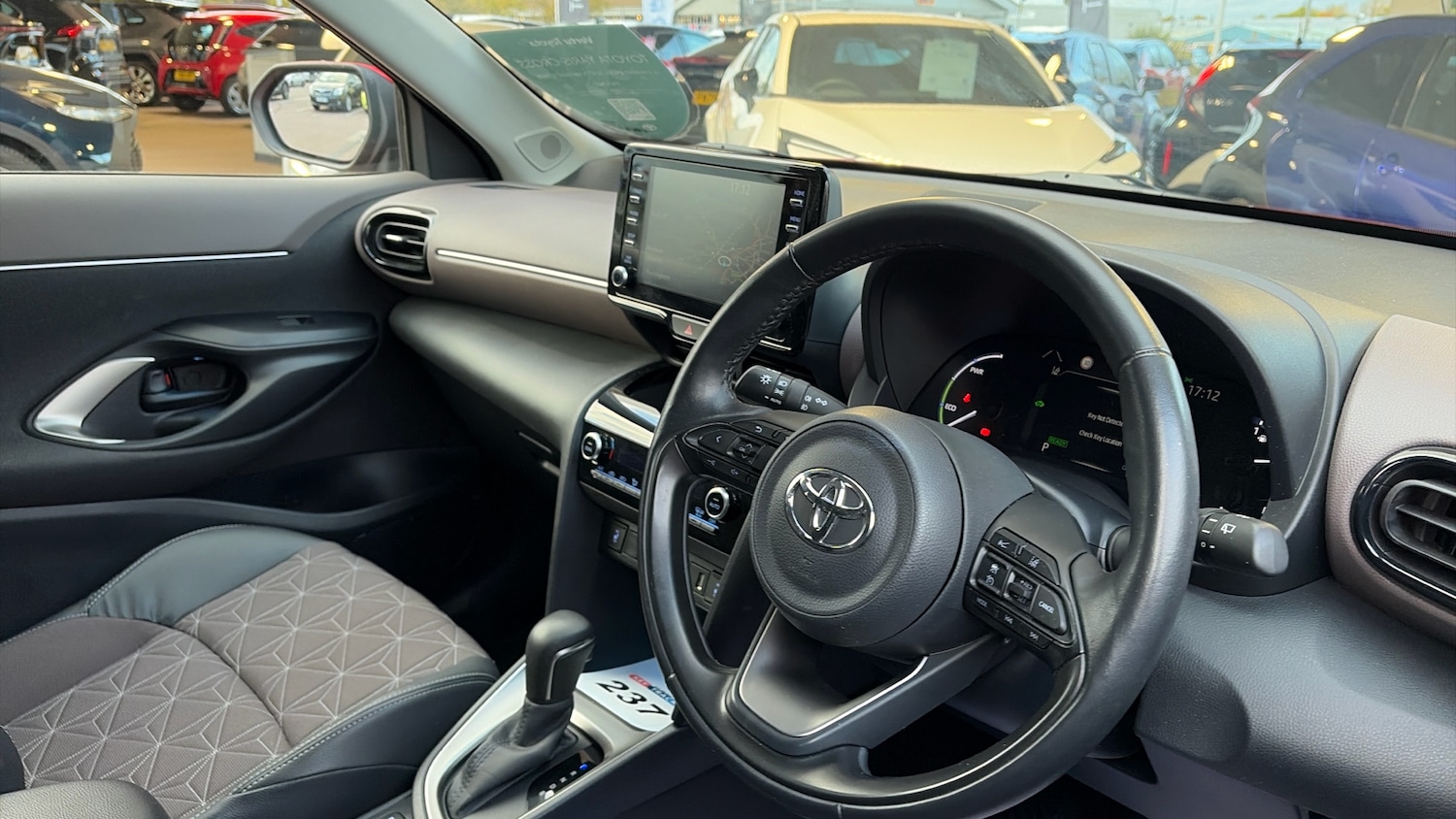 Used Toyota Yaris Cross 2022 for sale - 76198097: Photo 6