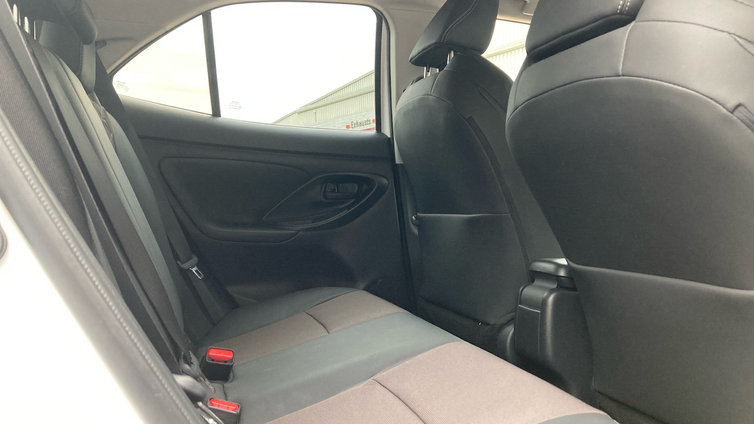 Used Toyota Yaris Cross 2023 for sale - 76818758: Photo 12