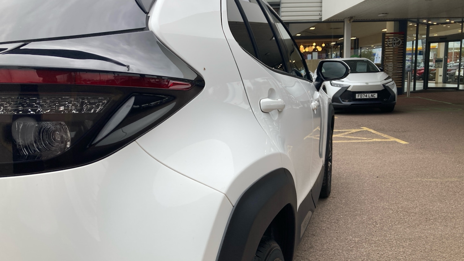 Used Toyota Yaris Cross 2023 for sale - 76818758: Photo 29