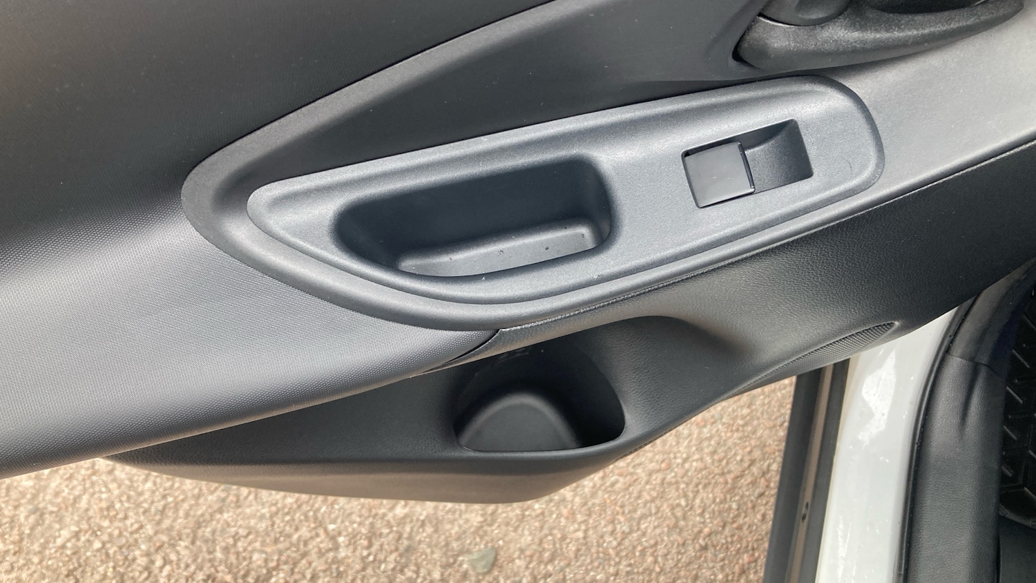 Used Toyota Yaris Cross 2023 for sale - 76818758: Photo 30