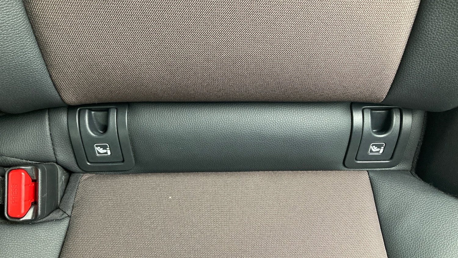 Used Toyota Yaris Cross 2023 for sale - 76818758: Photo 31