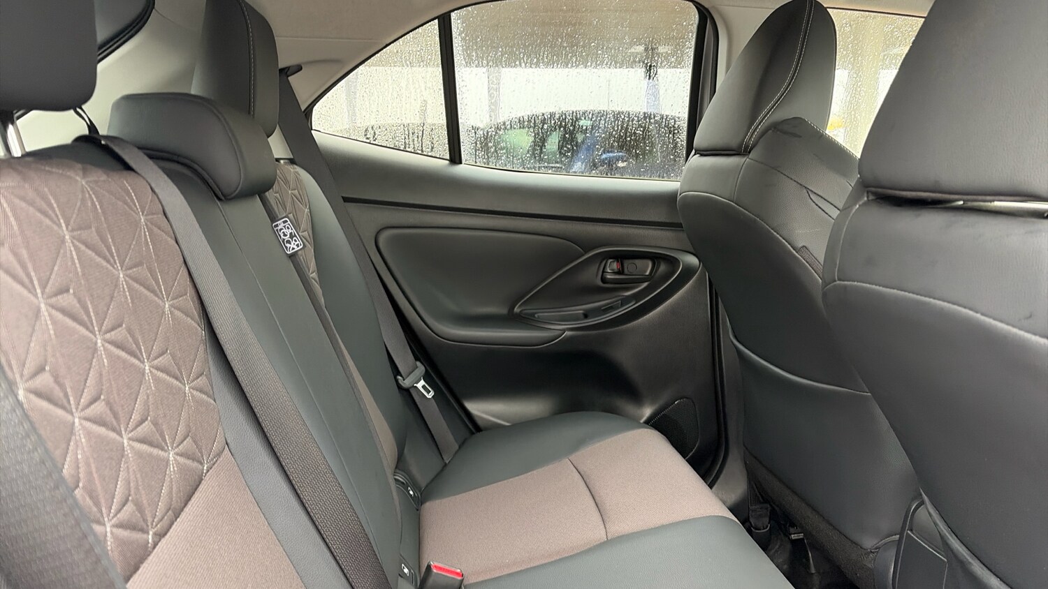 Used Toyota Yaris Cross 2024 for sale - 77590250: Photo 12