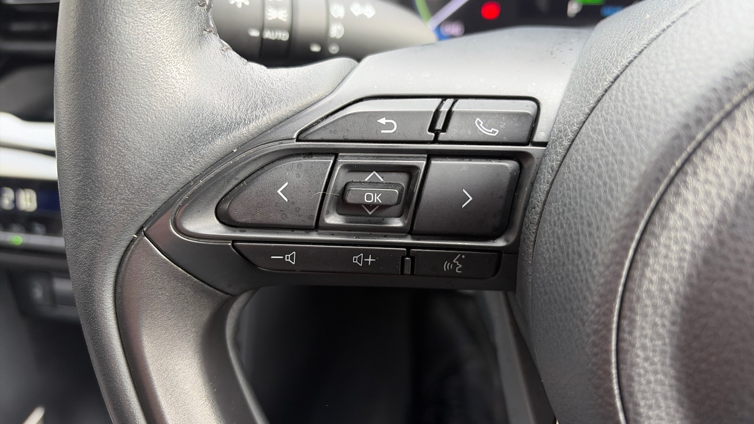 Used Toyota Yaris Cross 2024 for sale - 77590250: Photo 49