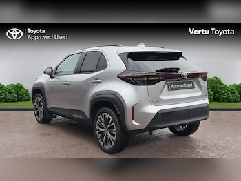 Used Toyota Yaris Cross 2024 for sale - 77590250: Photo