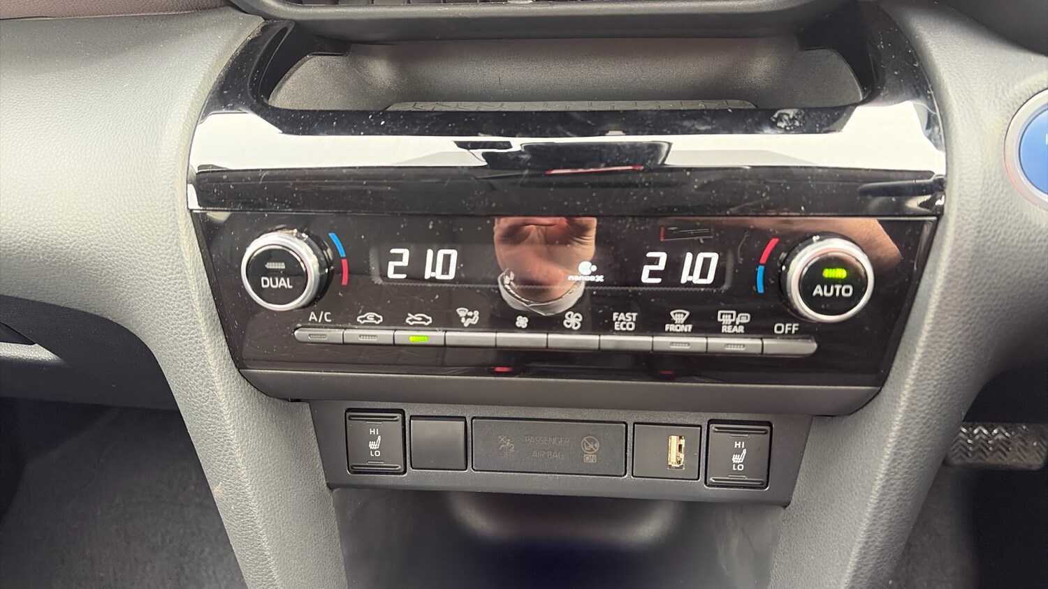 Used Toyota Yaris Cross 2024 for sale - 77590250: Photo 51