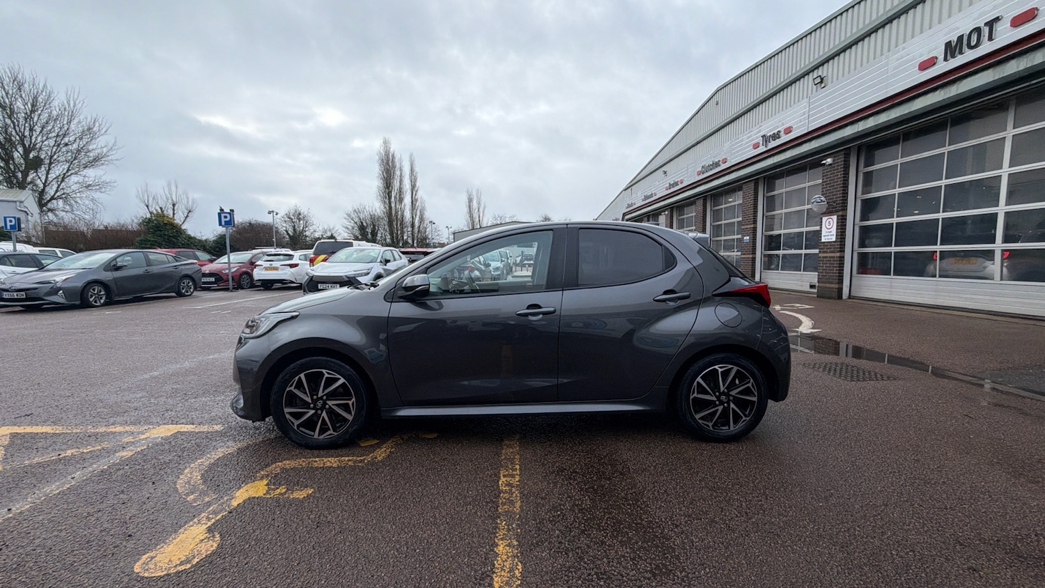 Used Toyota Yaris 2022 for sale - 77581965: Photo 17