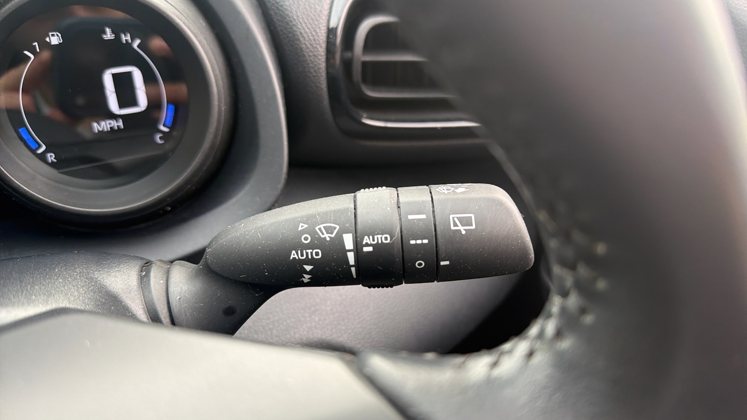 Used Toyota Yaris 2022 for sale - 77581965: Photo 27