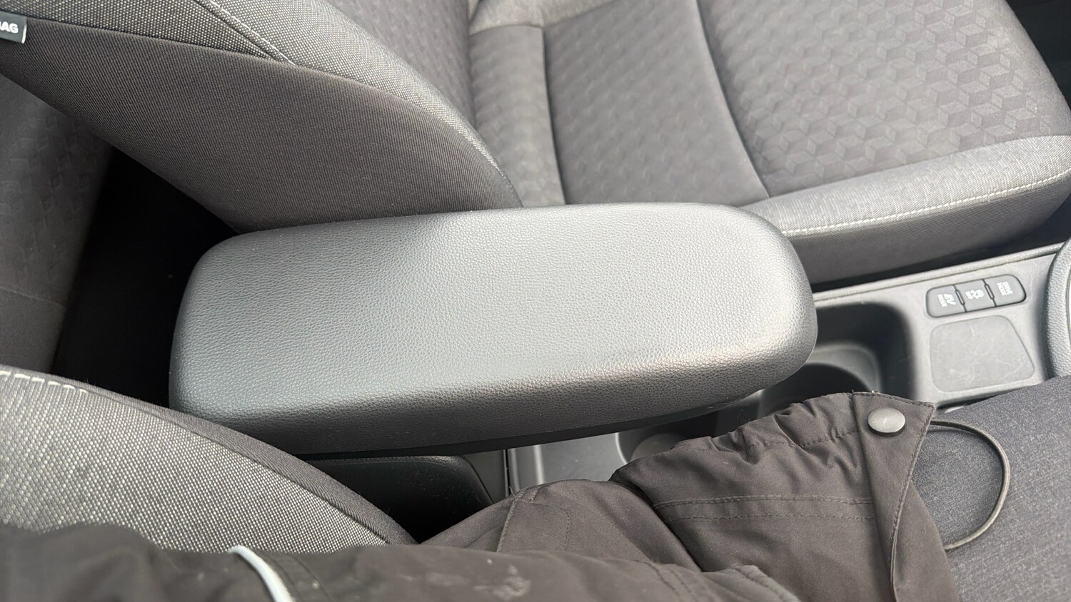 Used Toyota Yaris 2022 for sale - 77581965: Photo 36