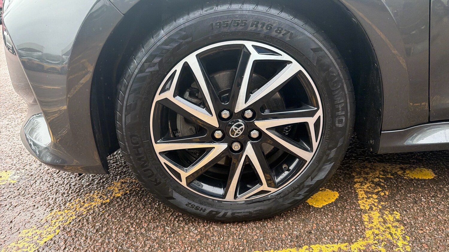 Used Toyota Yaris 2022 for sale - 77581965: Photo 53