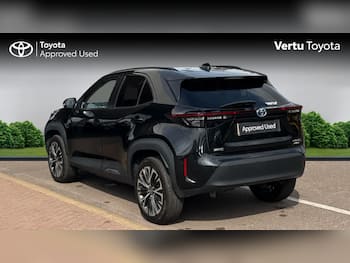 Used Toyota Yaris Cross 2023 for sale - 79545589: Photo