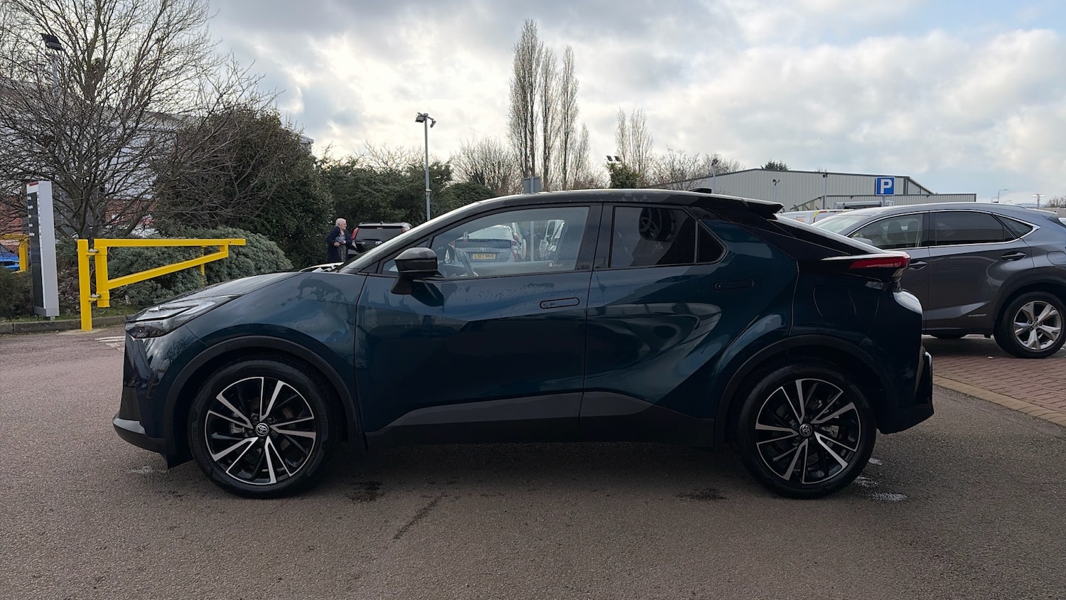 Used Toyota C-HR 2025 for sale - 77763357: Photo 17