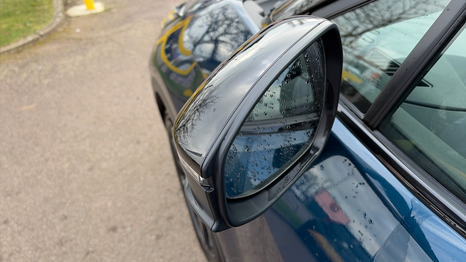 Used Toyota C-HR 2025 for sale - 77763357: Photo 36