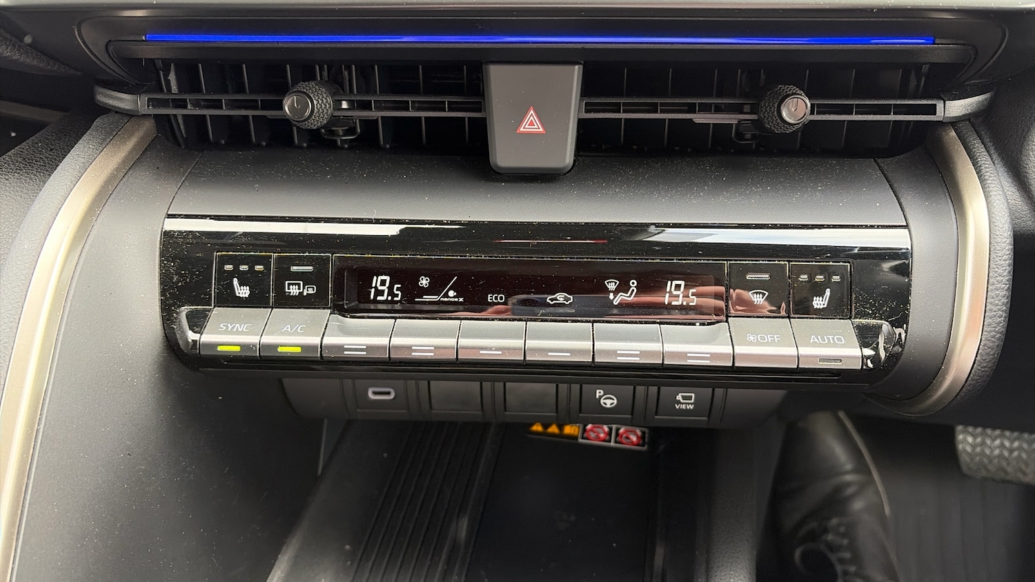 Used Toyota C-HR 2025 for sale - 77763357: Photo 47