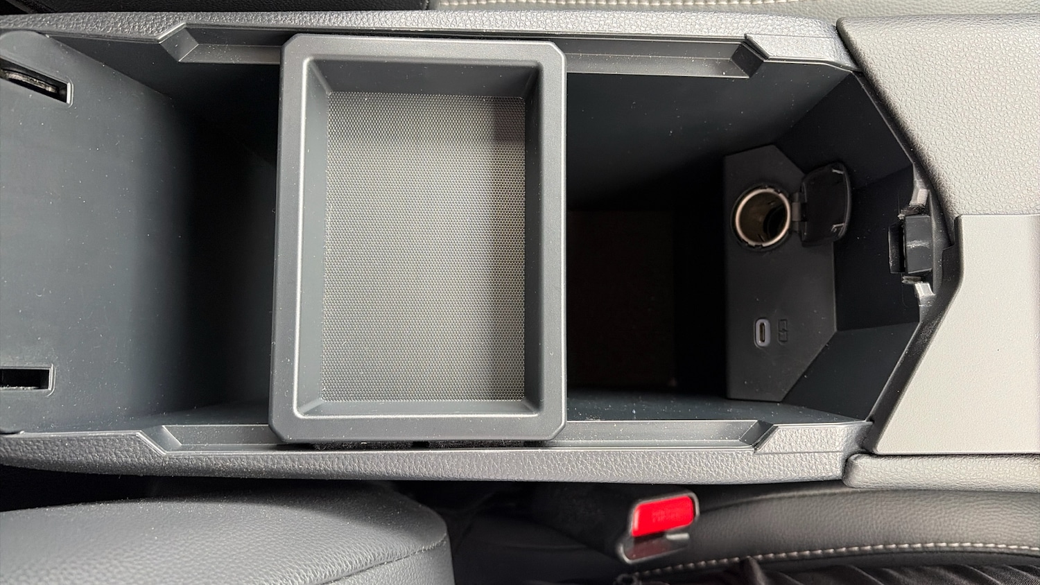 Used Toyota C-HR 2025 for sale - 77763357: Photo 49