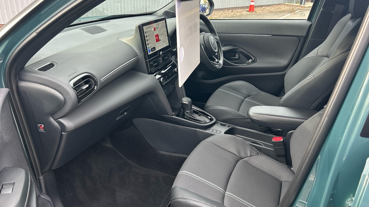 Used Toyota Yaris Cross 2025 for sale - 76603259: Photo 10