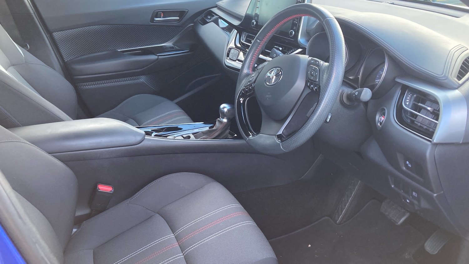 Used Toyota C-HR 2022 for sale - 76541751: Photo 11