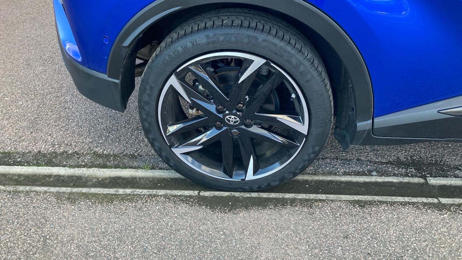 Used Toyota C-HR 2022 for sale - 76541751: Photo 24