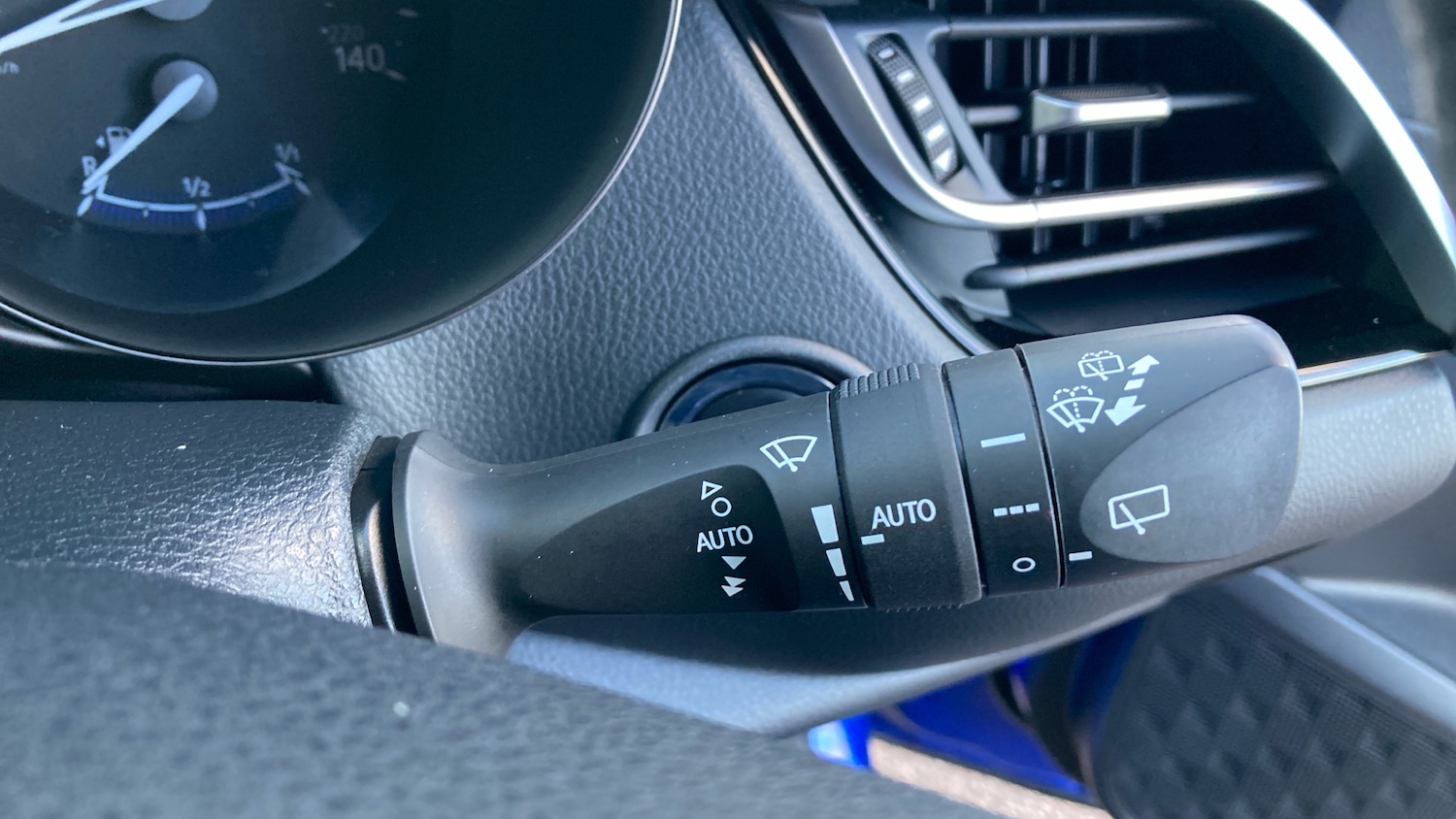 Used Toyota C-HR 2022 for sale - 76541751: Photo 34